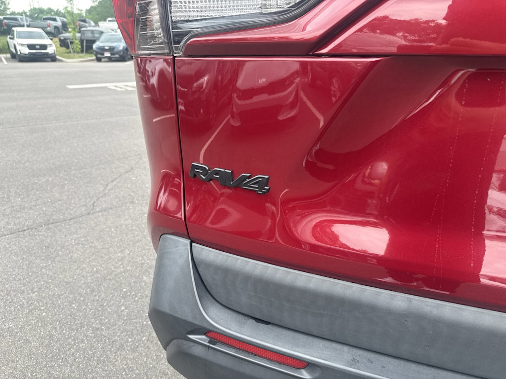 Thumbnail: 2020 Toyota RAV4 - 6