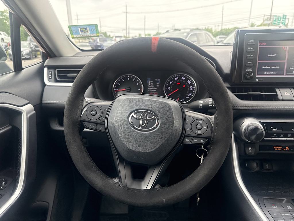 Thumbnail: 2020 Toyota RAV4 - 8