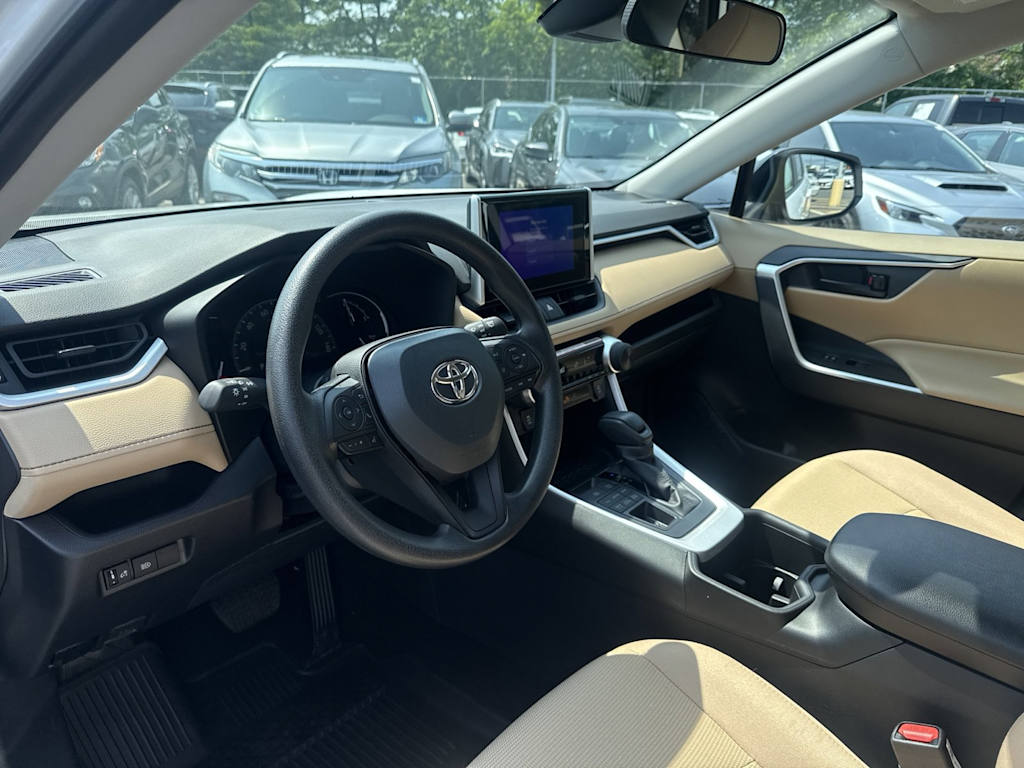 Thumbnail: 2025 Toyota RAV4 - 2