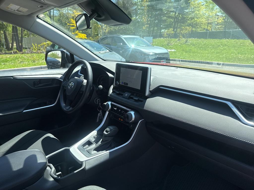 Thumbnail: 2025 Toyota RAV4 - 8