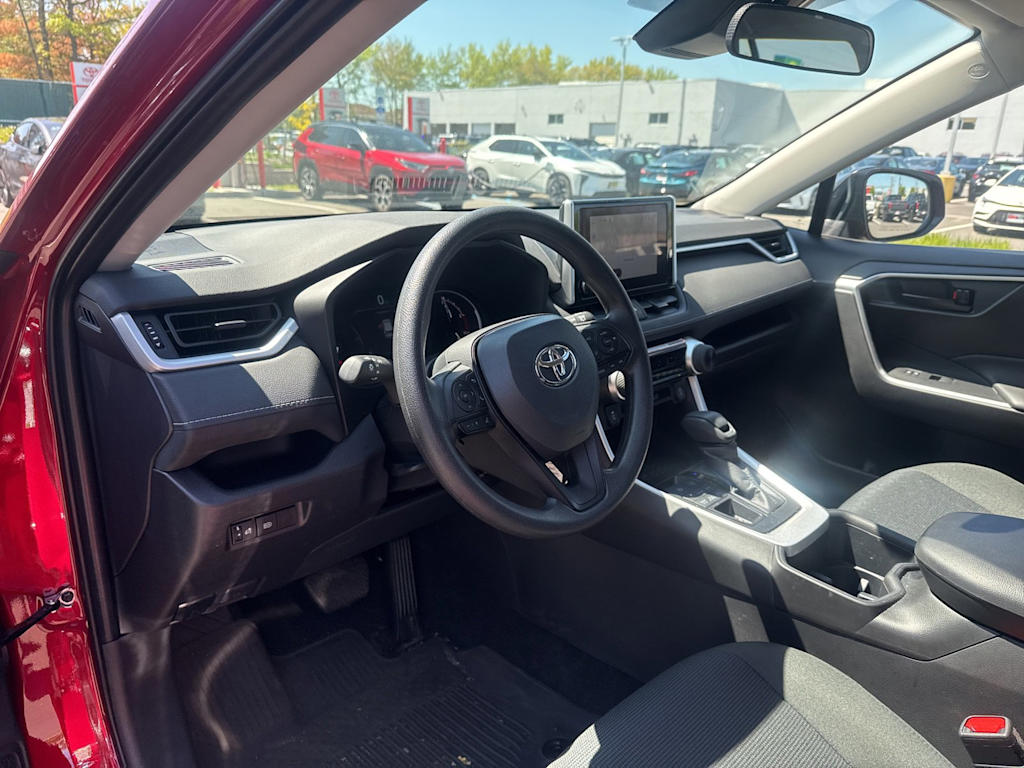 Thumbnail: 2025 Toyota RAV4 - 2
