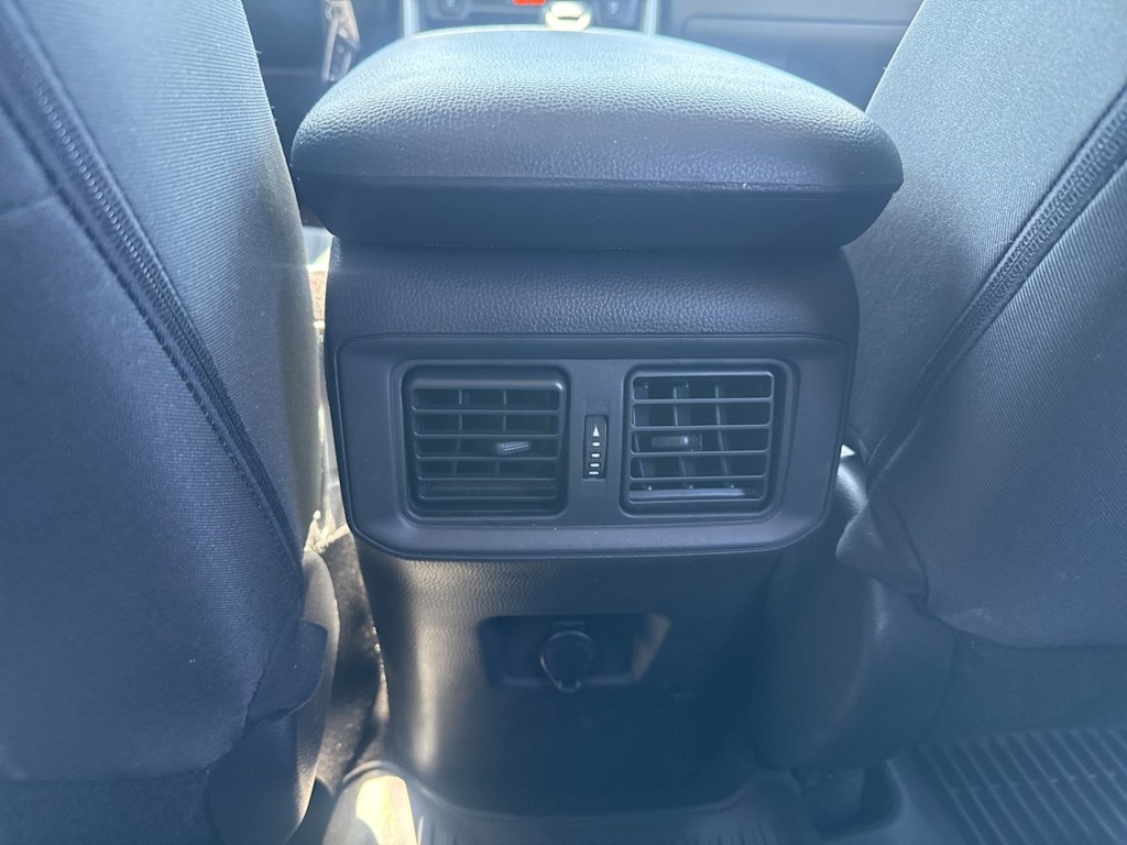 Thumbnail: 2025 Toyota RAV4 - 28