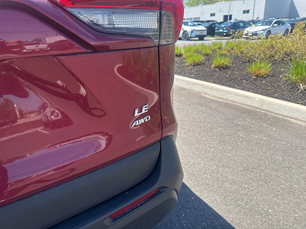 Thumbnail: 2025 Toyota RAV4 - 20