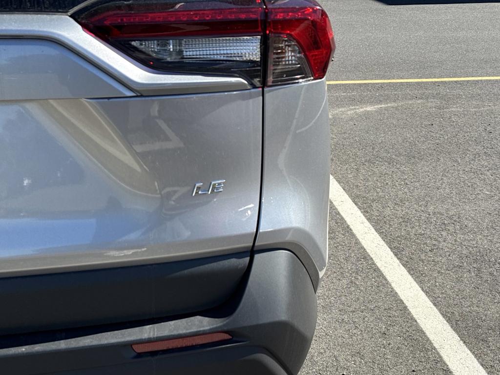 Thumbnail: 2025 Toyota RAV4 - 16