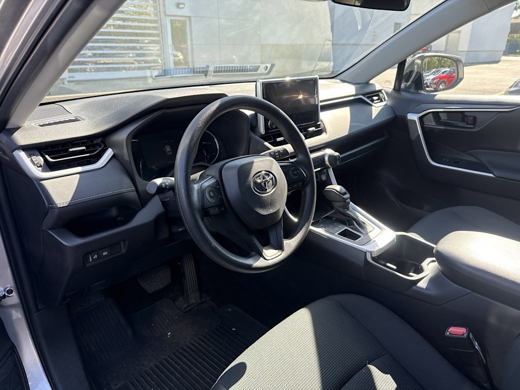 Thumbnail: 2025 Toyota RAV4 - 2
