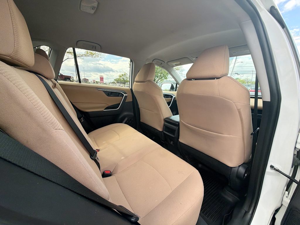 Thumbnail: 2019 Toyota RAV4 - 27