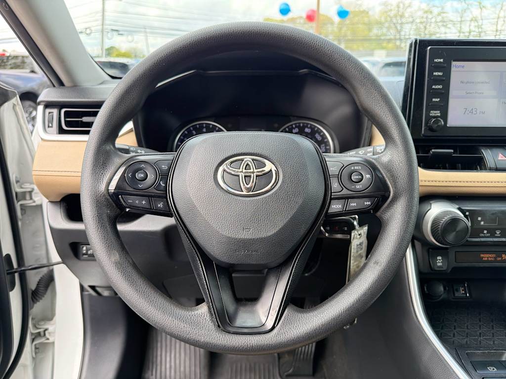 Thumbnail: 2019 Toyota RAV4 - 14