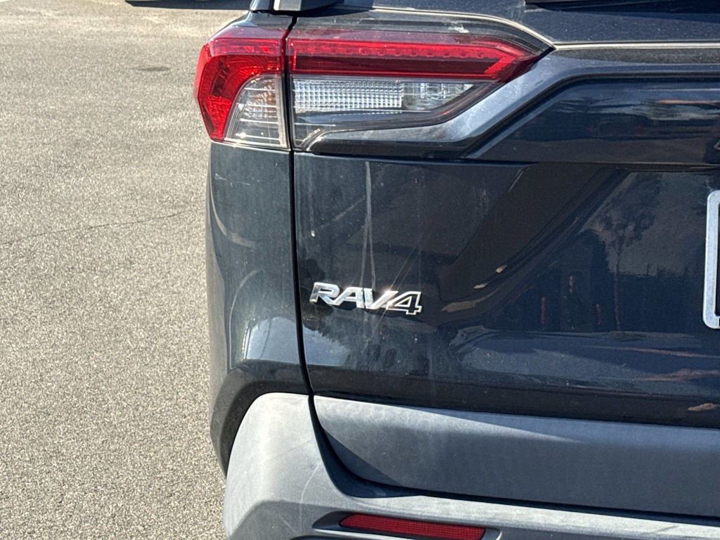 Thumbnail: 2023 Toyota RAV4 - 19