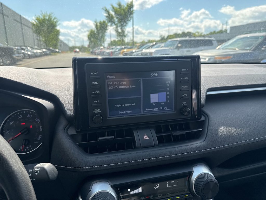 Thumbnail: 2019 Toyota RAV4 - 14