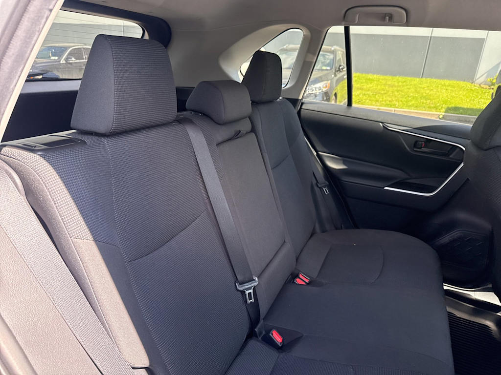 Thumbnail: 2019 Toyota RAV4 - 22