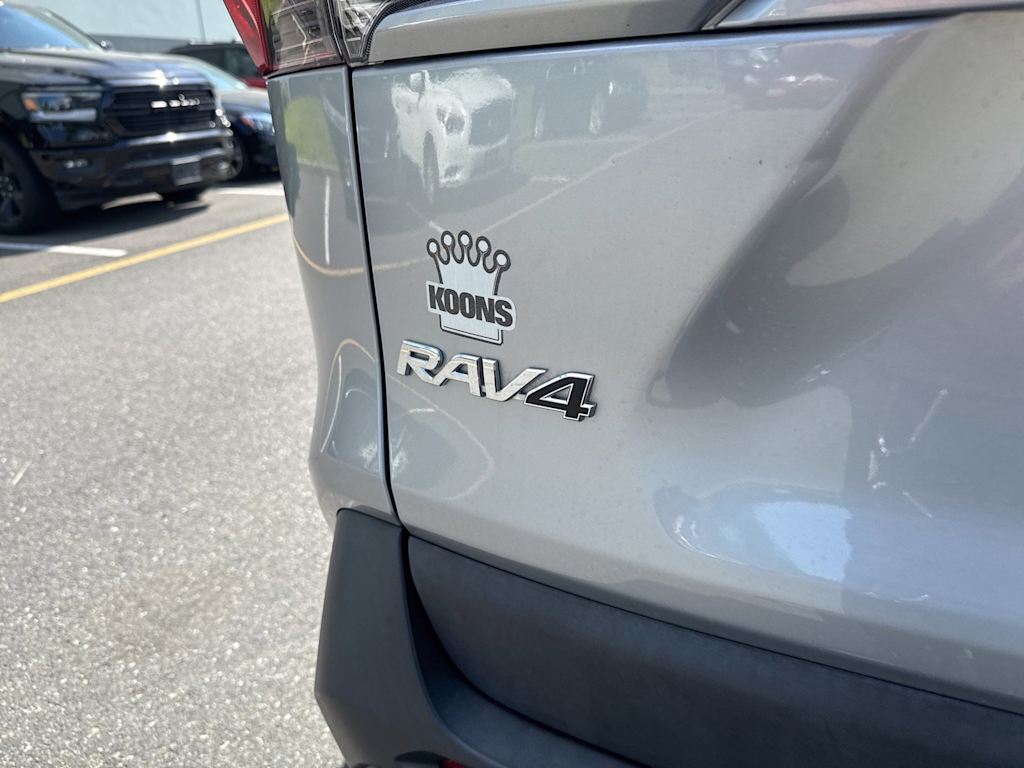 Thumbnail: 2019 Toyota RAV4 - 6