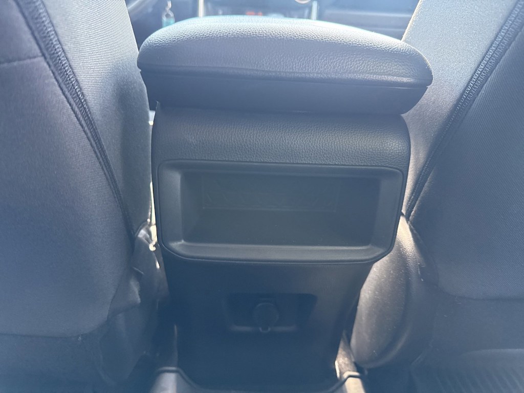 Thumbnail: 2019 Toyota RAV4 - 25