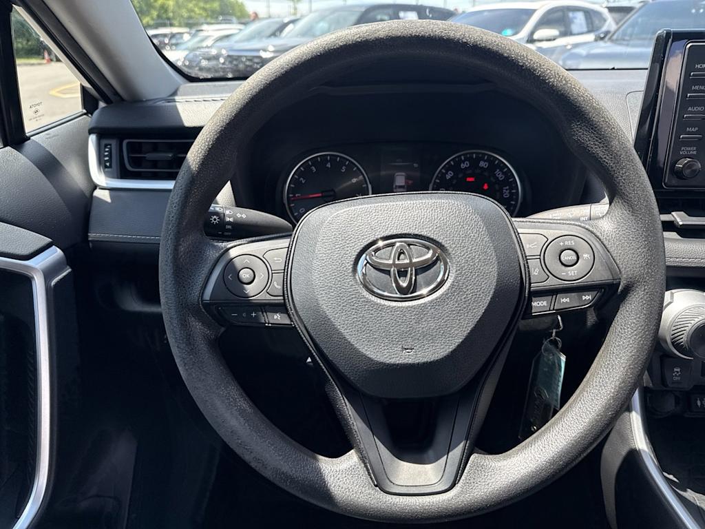 Thumbnail: 2019 Toyota RAV4 - 12