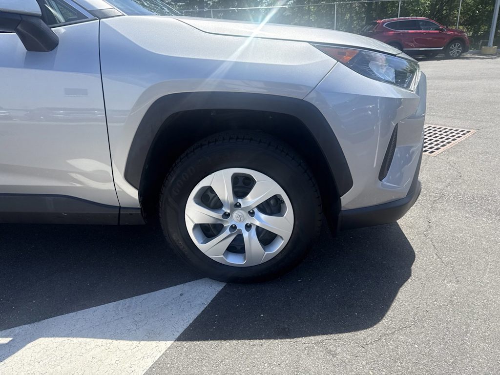 Thumbnail: 2019 Toyota RAV4 - 7