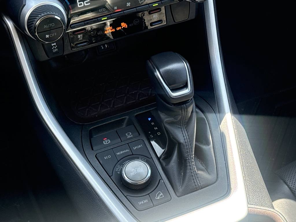 Thumbnail: 2023 Toyota RAV4 - 14