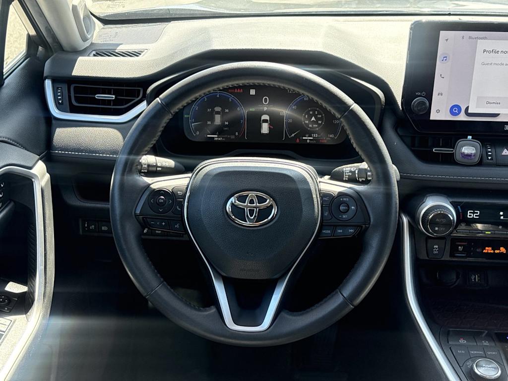 Thumbnail: 2023 Toyota RAV4 - 8