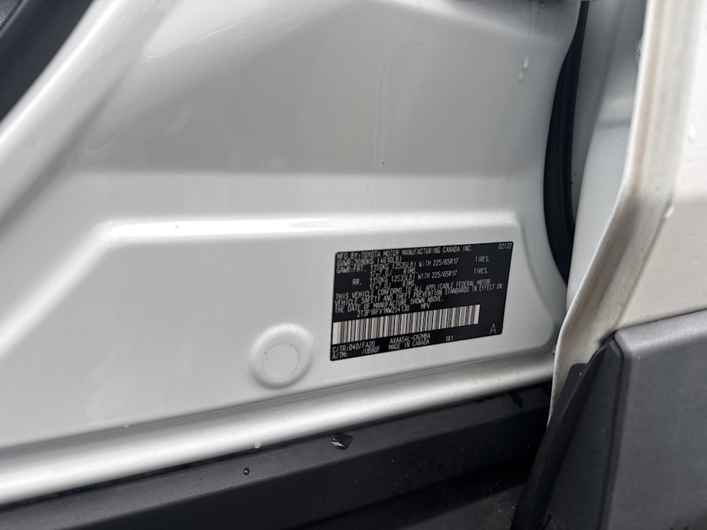 Thumbnail: 2022 Toyota RAV4 - 25