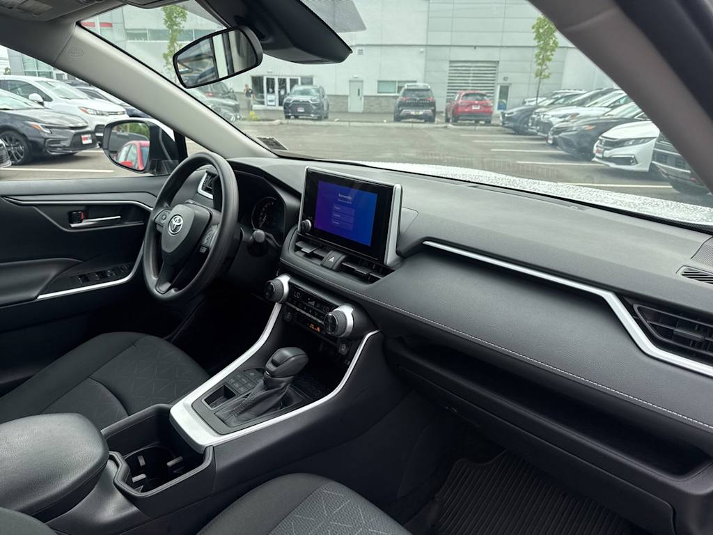 Thumbnail: 2024 Toyota RAV4 - 8