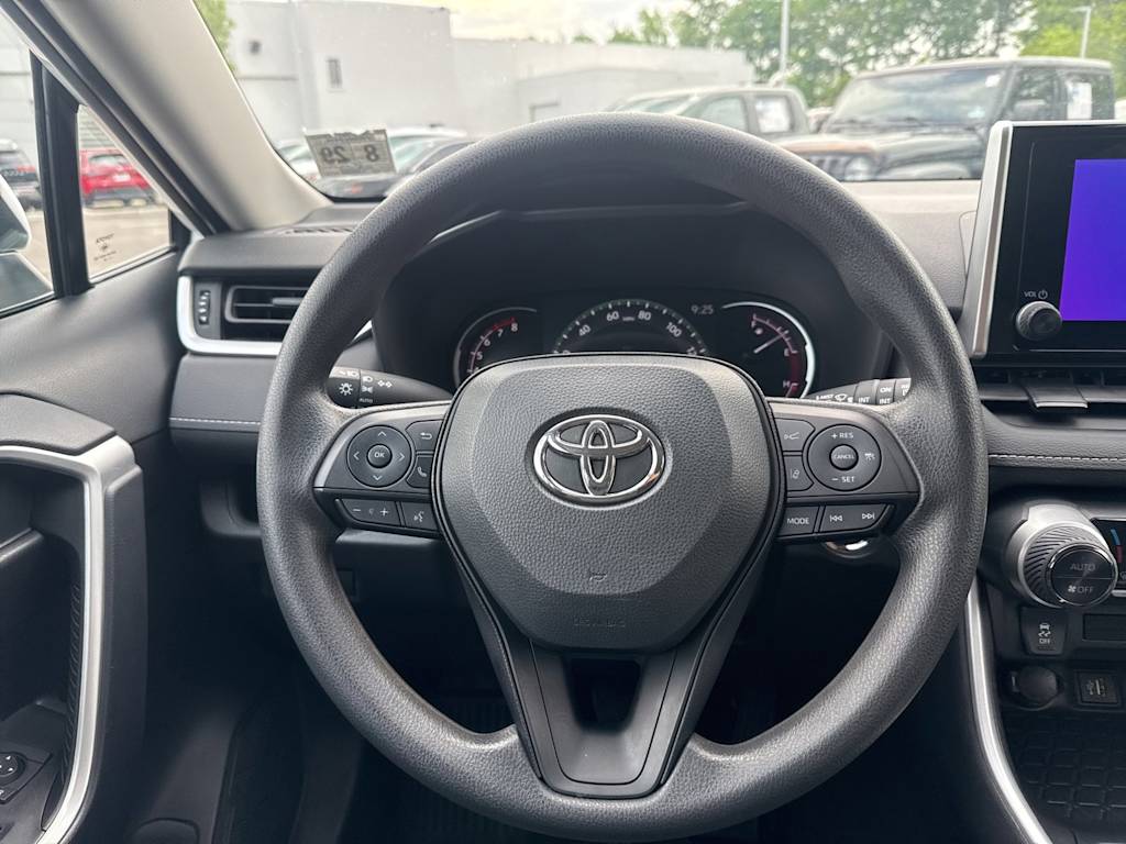 Thumbnail: 2024 Toyota RAV4 - 11