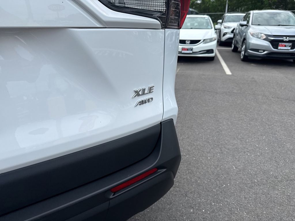 Thumbnail: 2024 Toyota RAV4 - 6