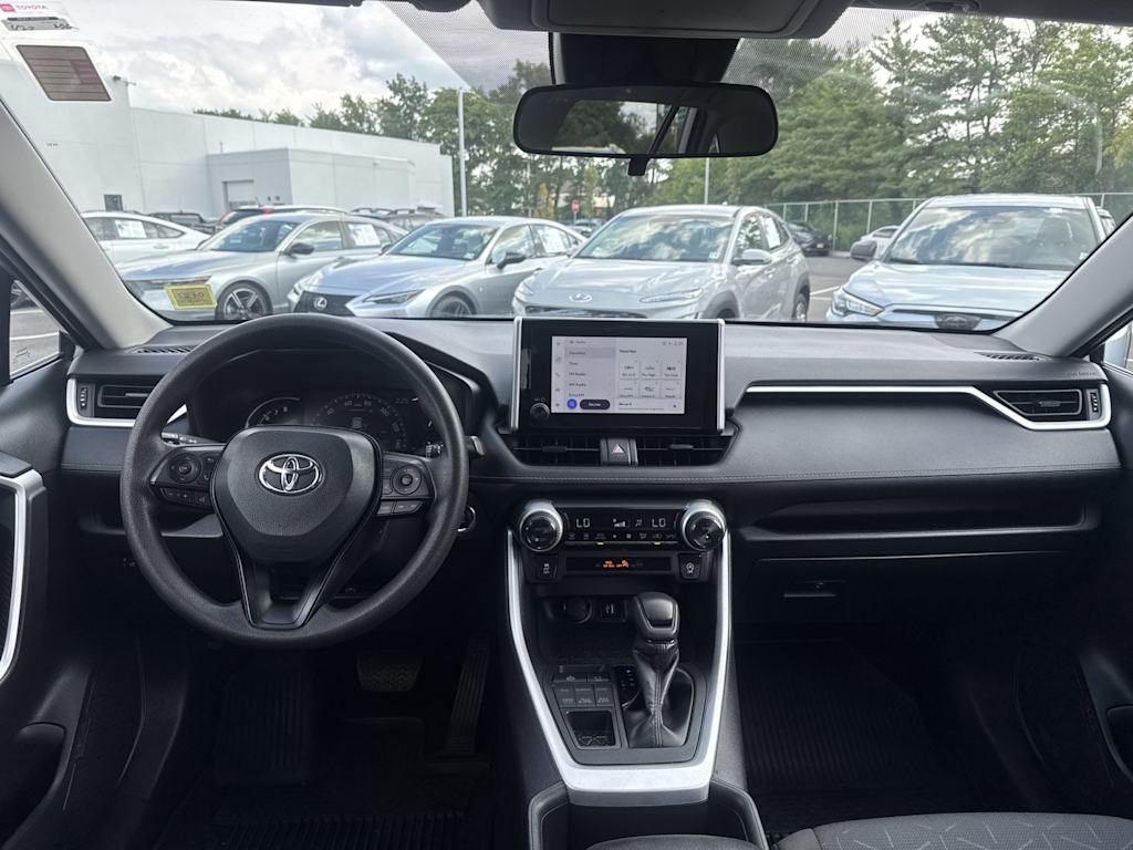 Thumbnail: 2025 Toyota RAV4 - 12