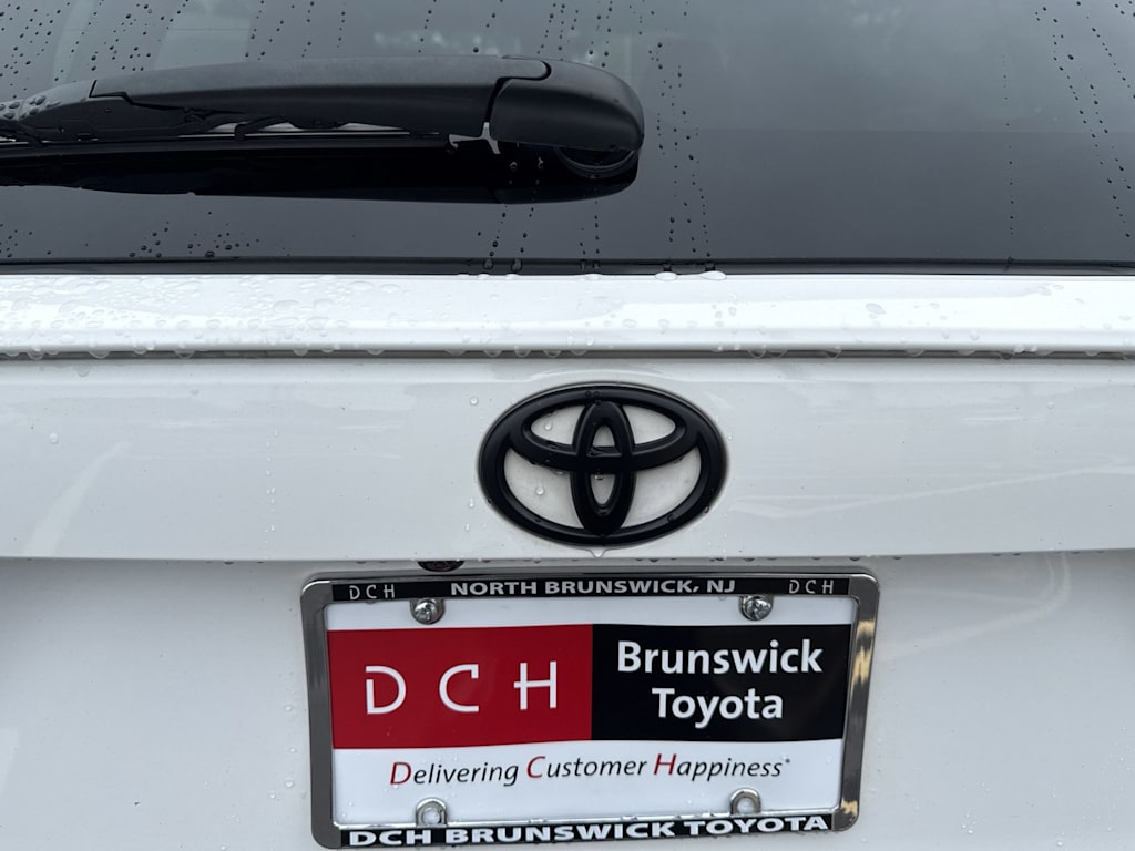 Thumbnail: 2024 Toyota RAV4 - 20