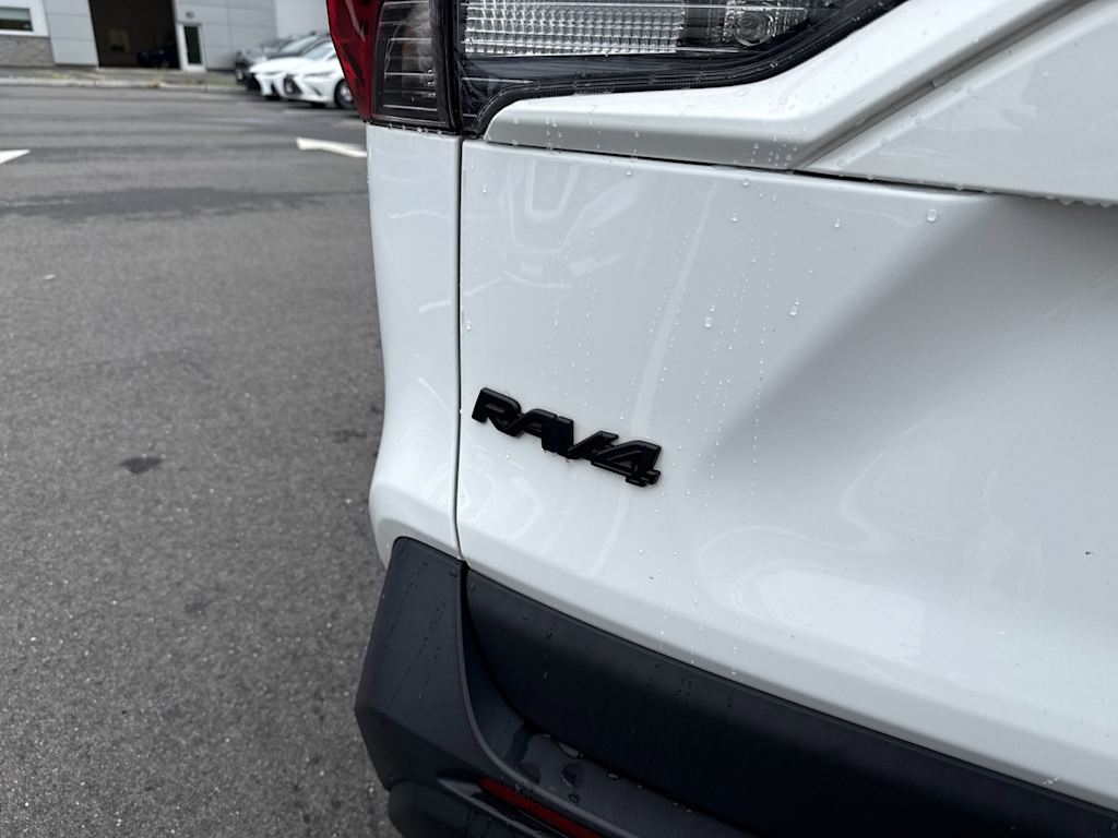 Thumbnail: 2024 Toyota RAV4 - 6