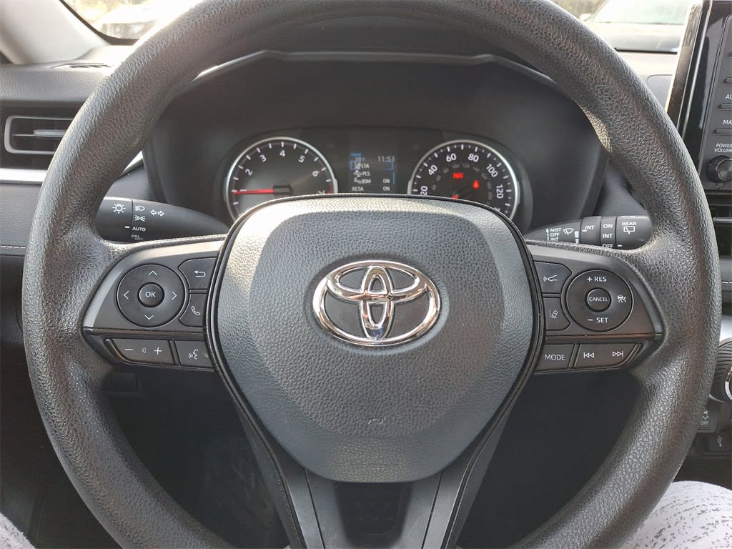 2022 Toyota RAV4 XLE 27