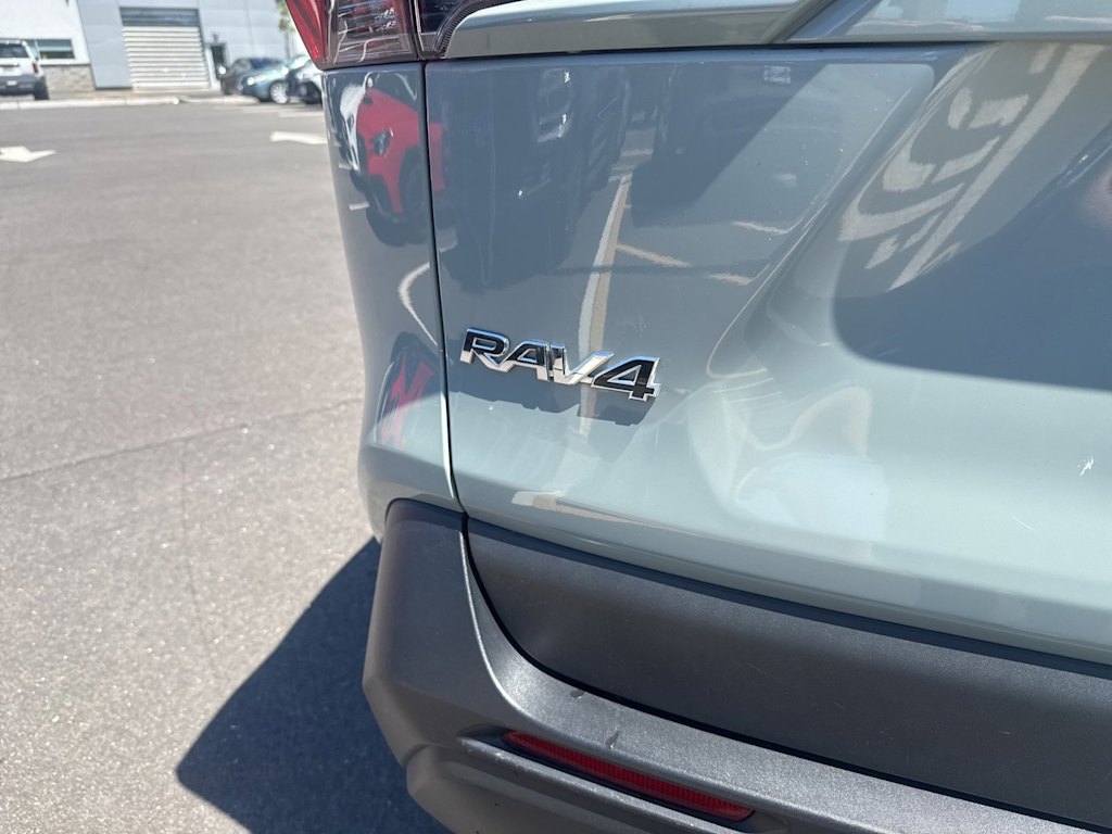 Thumbnail: 2023 Toyota RAV4 - 20