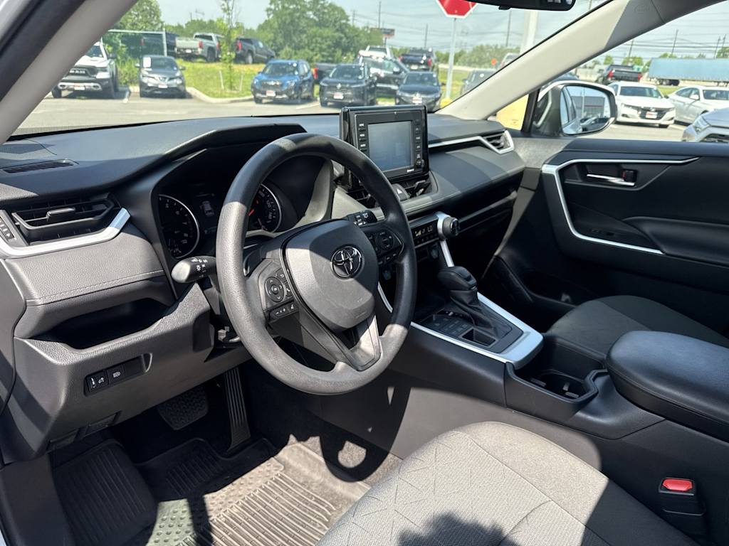 Thumbnail: 2022 Toyota RAV4 - 2