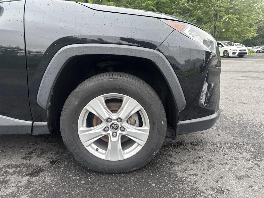 Thumbnail: 2021 Toyota RAV4 - 7