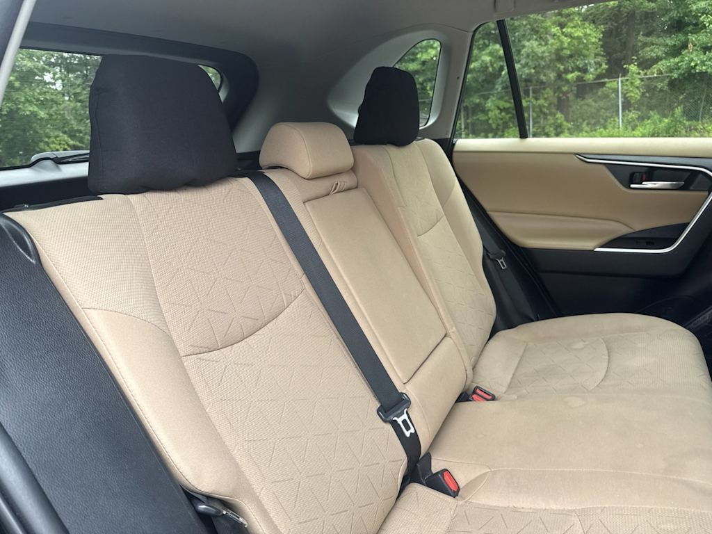 Thumbnail: 2021 Toyota RAV4 - 21