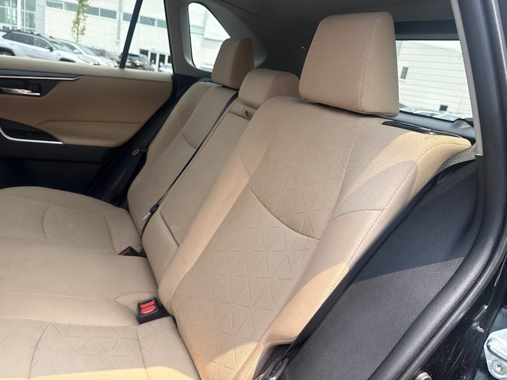 Thumbnail: 2021 Toyota RAV4 - 11