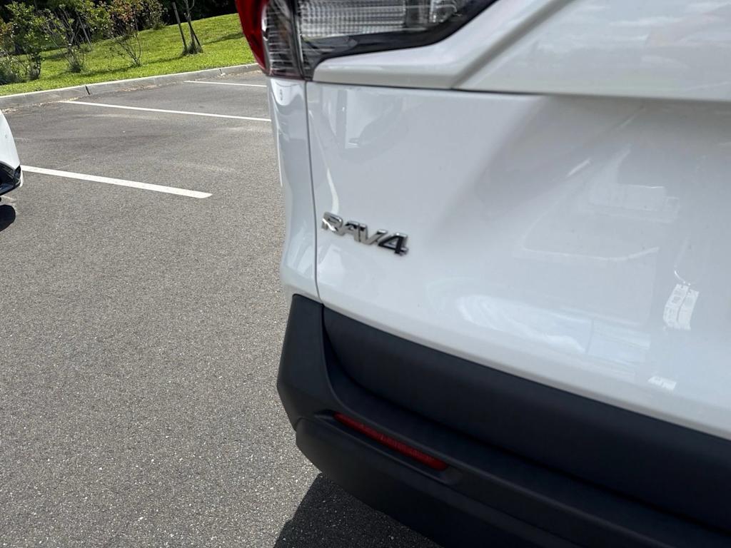 Thumbnail: 2024 Toyota RAV4 - 6