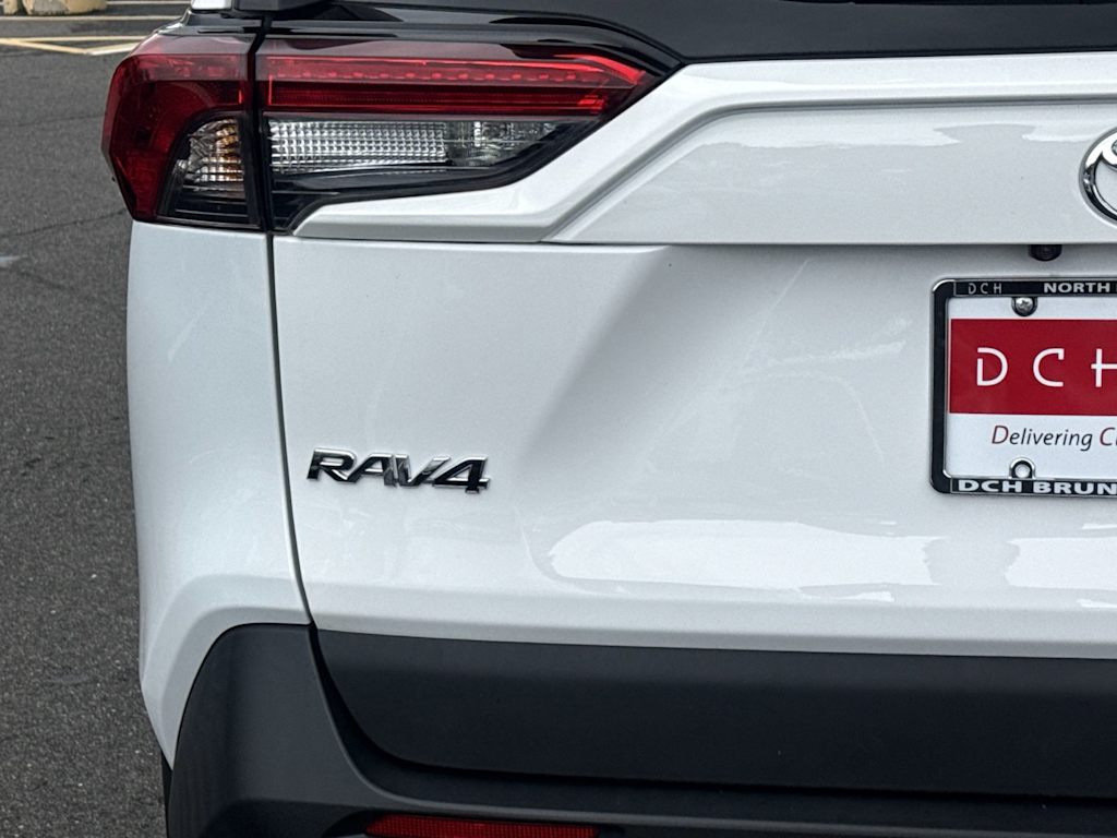Thumbnail: 2024 Toyota RAV4 - 19