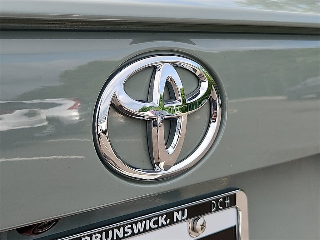 Thumbnail: 2019 Toyota RAV4 - 7