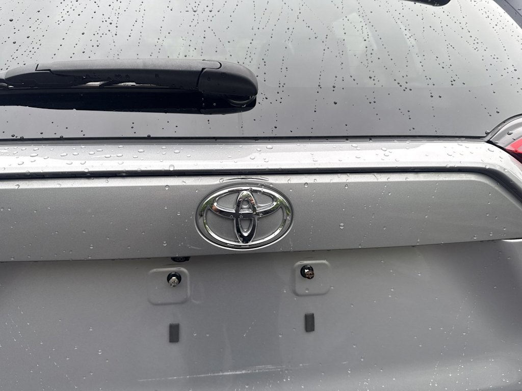 Thumbnail: 2023 Toyota RAV4 - 20