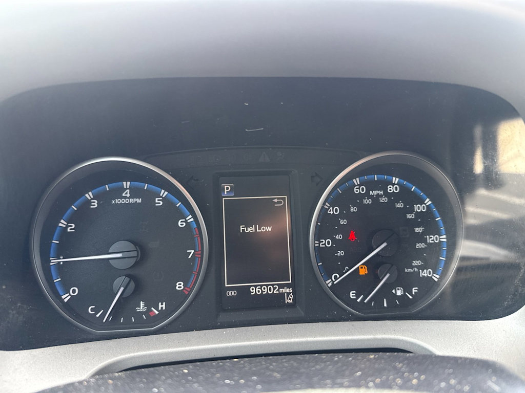 Thumbnail: 2018 Toyota RAV4 - 16