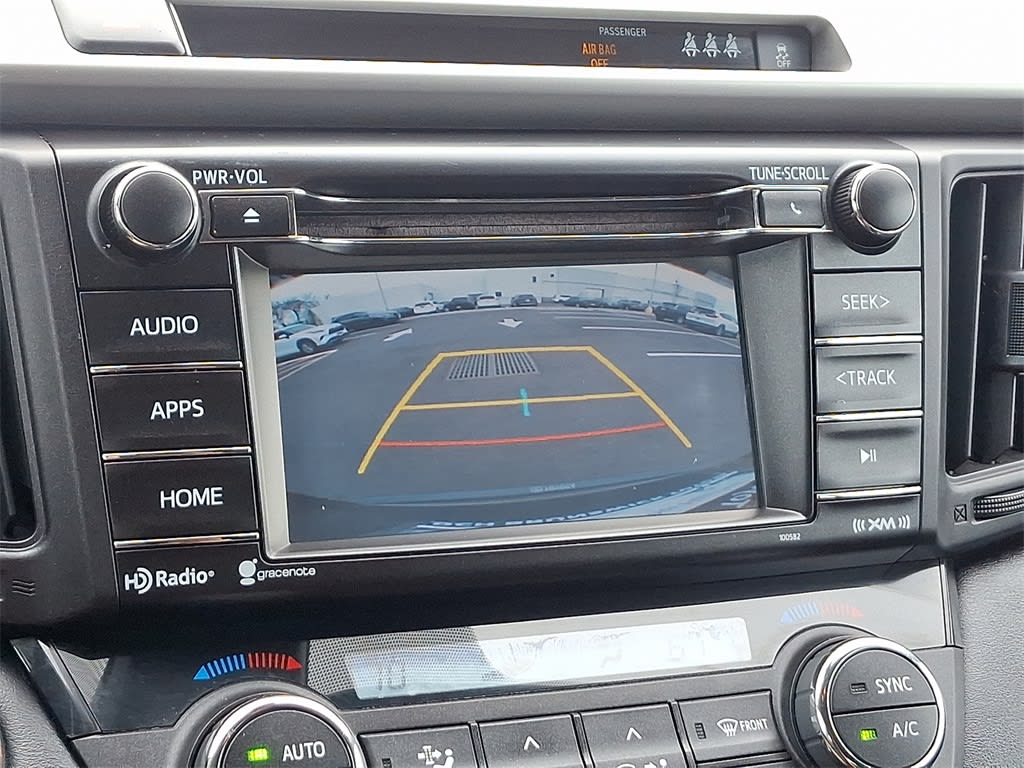 2017 Toyota RAV4 XLE 22