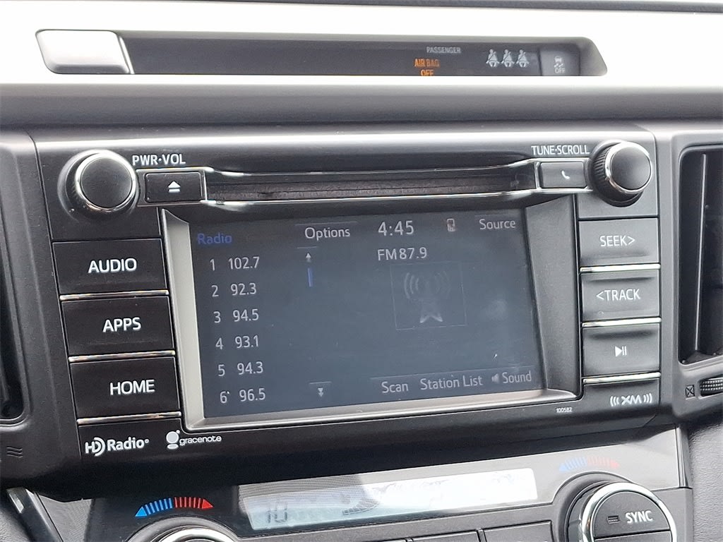 2017 Toyota RAV4 XLE 23