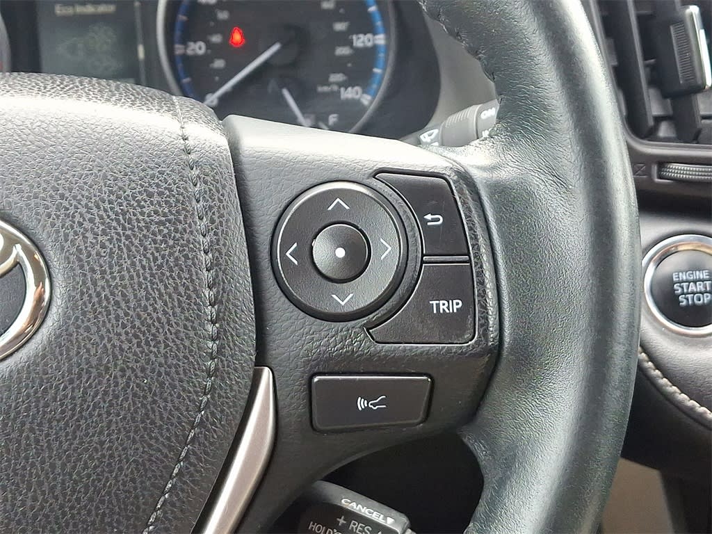 2017 Toyota RAV4 XLE 26
