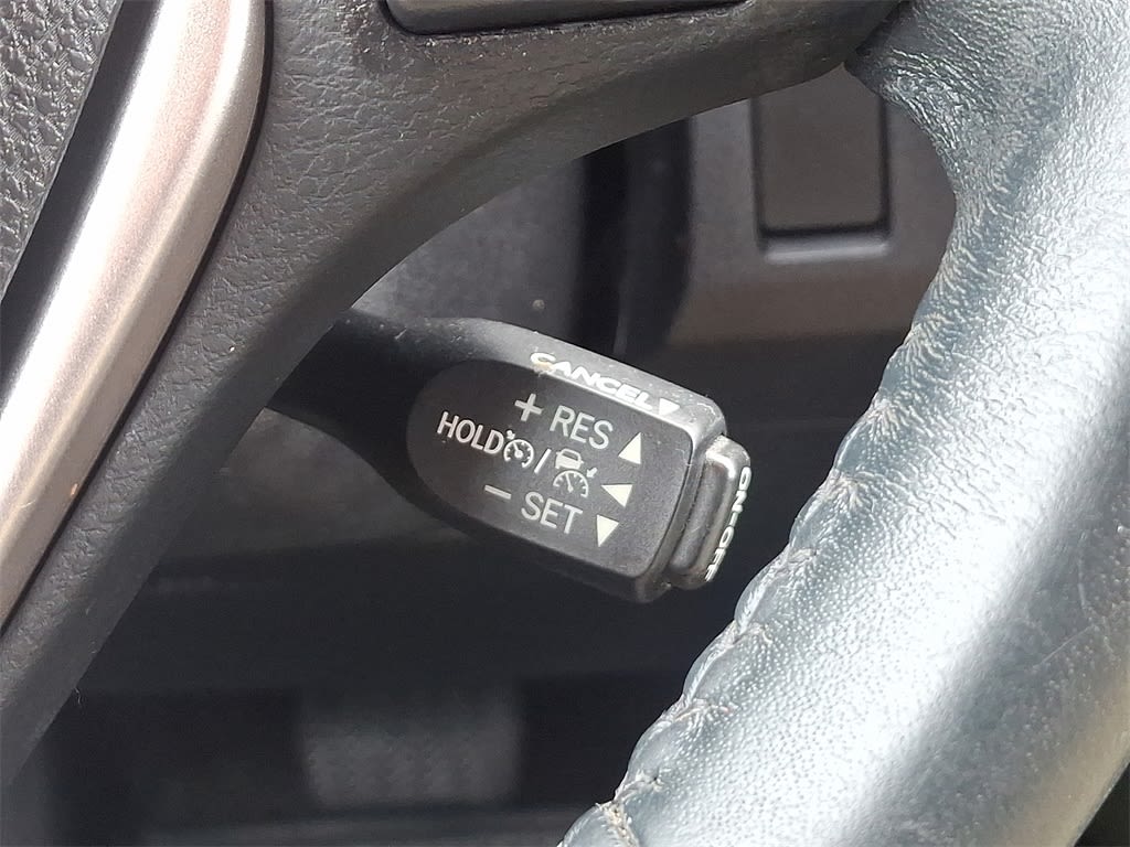 2017 Toyota RAV4 XLE 7