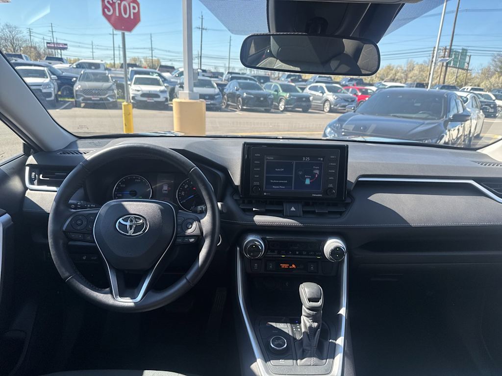 Thumbnail: 2020 Toyota RAV4 - 13