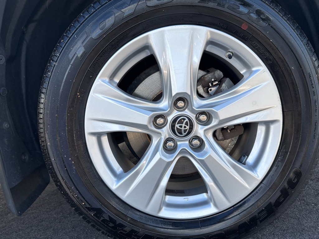 Thumbnail: 2019 Toyota RAV4 - 7