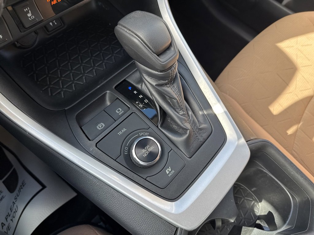 Thumbnail: 2019 Toyota RAV4 - 26