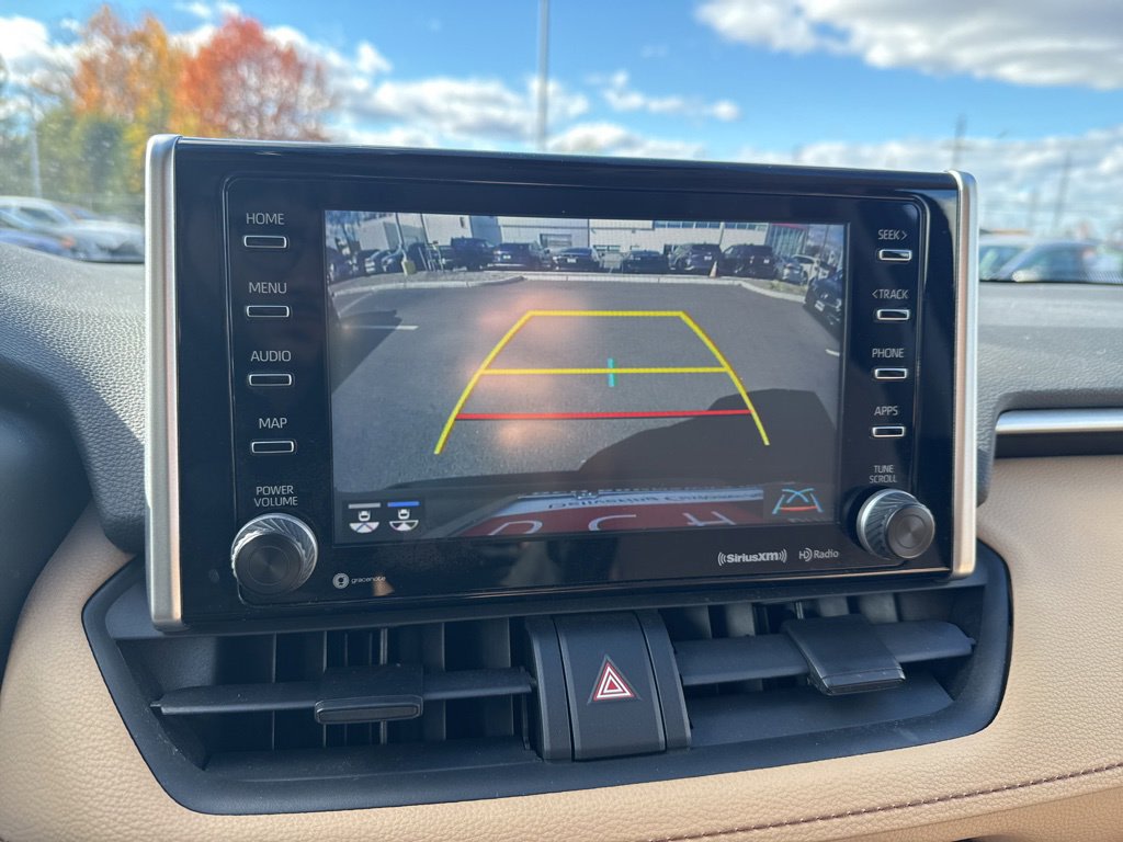 Thumbnail: 2019 Toyota RAV4 - 23