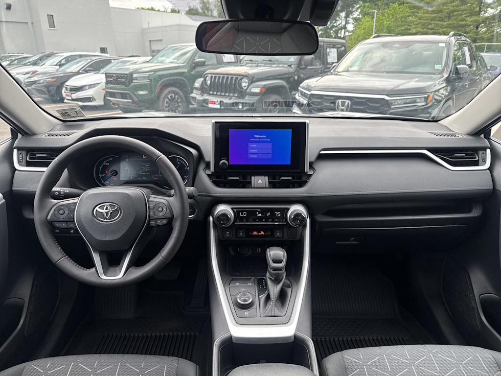 Thumbnail: 2024 Toyota RAV4 - 13