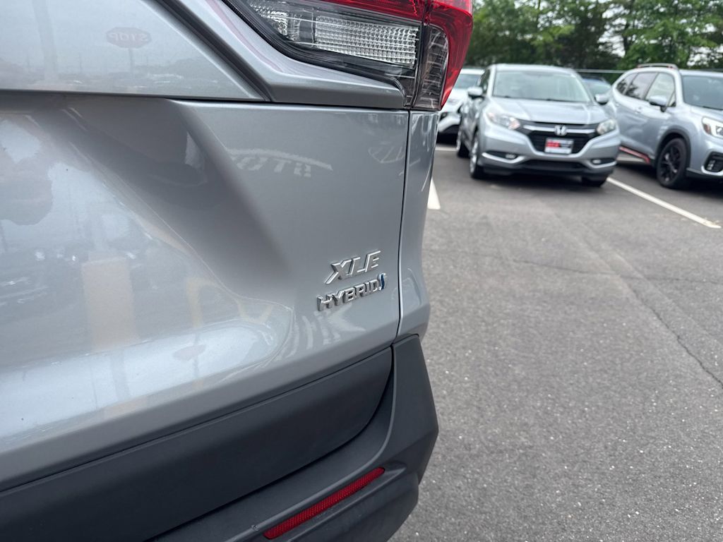 Thumbnail: 2024 Toyota RAV4 - 19