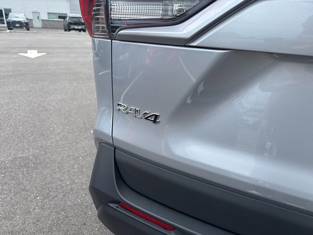 Thumbnail: 2024 Toyota RAV4 - 20