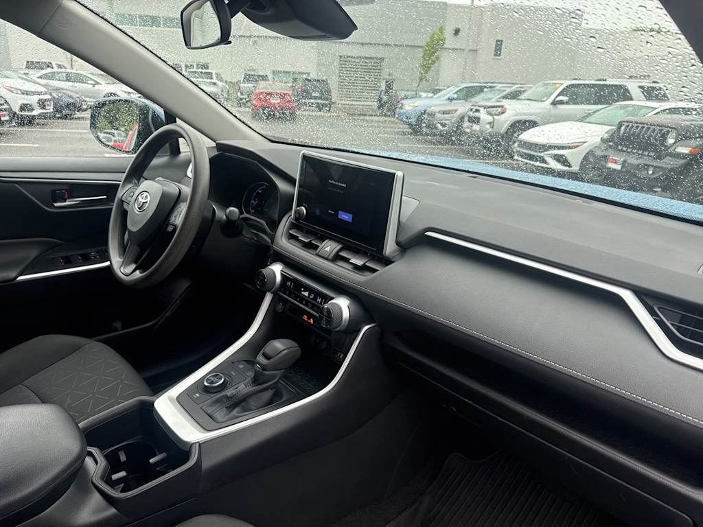 Thumbnail: 2023 Toyota RAV4 - 8